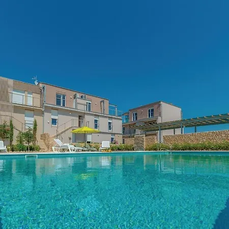 Apartment Modern Two Bedroom With Amazing Sea View And Pool Povljana