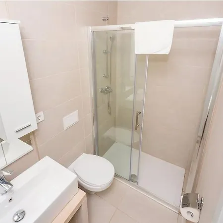 Modern Two Bedroom With Amazing Sea View And Pool Apartment