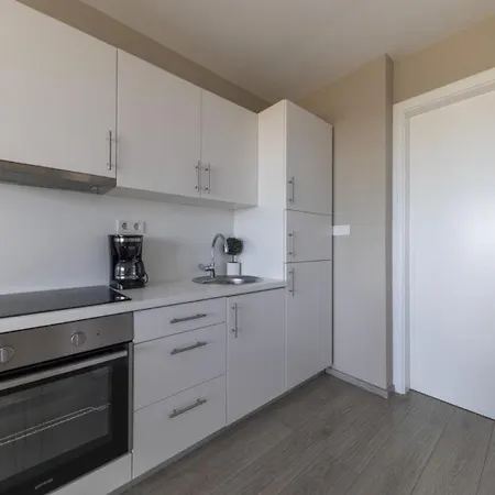 Apartment Modern Two Bedroom With Amazing Sea View And Pool