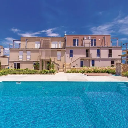Modern Two Bedroom With Amazing Sea View And Pool Apartment