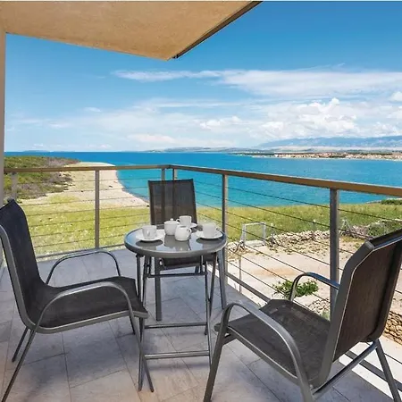 Modern Two Bedroom With Amazing Sea View And Pool