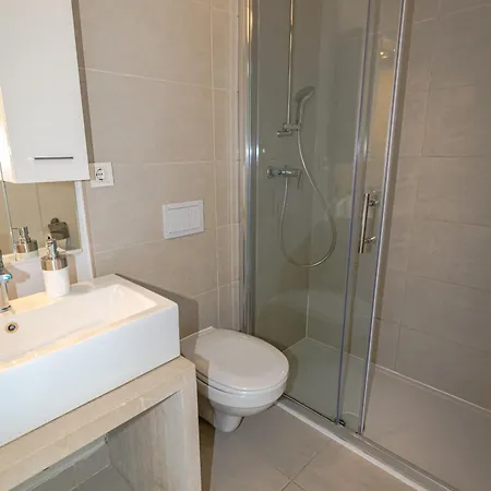 Sunset View - Modern Two Bedroom With Amazing Sea View And Pool Lejlighed *