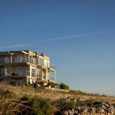 Sunset View - Modern Two Bedroom With Amazing Sea View And Pool פובליאנה