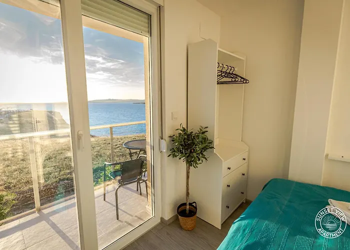 Sunset View - Modern Two Bedroom With Amazing Sea View And Pool פובליאנה