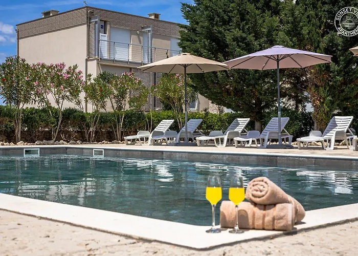 Sunset View - Modern Two Bedroom With Amazing Sea View And Pool פובליאנה
