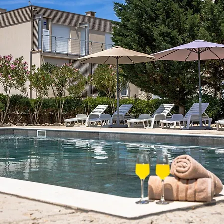 Sunset View - Modern Two Bedroom With Amazing Sea View And Pool Povljana