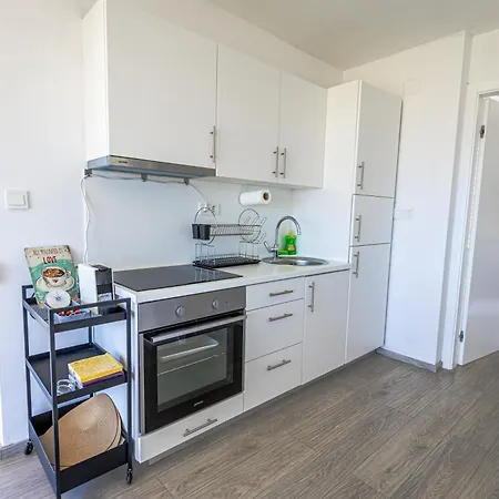 Modern Two Bedroom With Amazing Sea View And Pool *