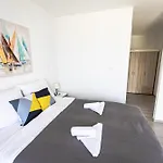Sunset View - Modern Two Bedroom With Amazing Sea View And Pool アパート *