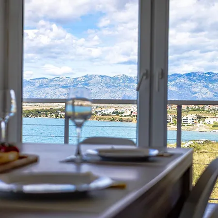 Апартаменты Sunset View - Modern Two Bedroom With Amazing Sea View And Pool *